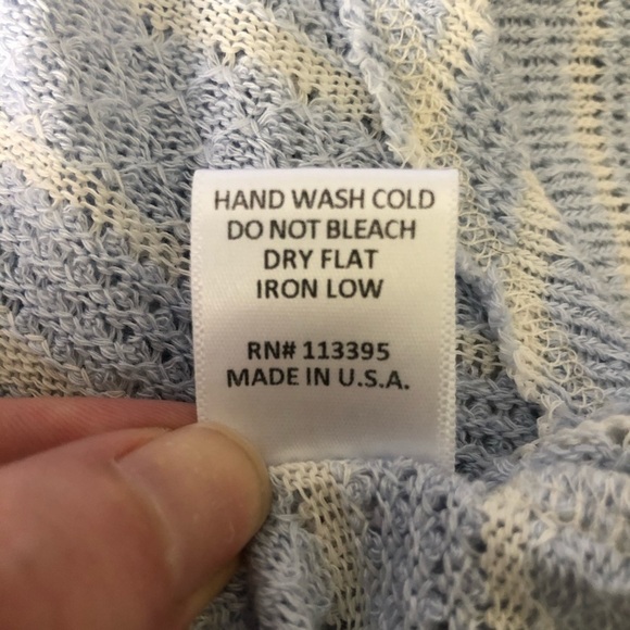 🎄 En Creme shirt SZ L  blue/white lace/striped - Picture 7 of 7